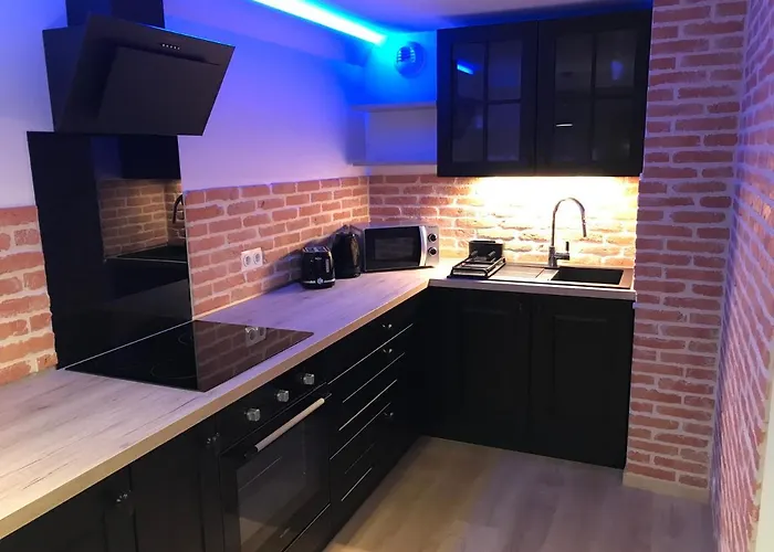 Le Jacuzzi Apartment